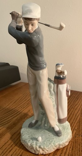 Lladro Male Golfer # 4824 Porcelain Figurine  - Picture 2 of 10