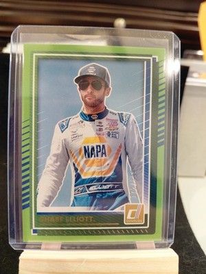 2025 Donruss Racing Green Parallel Chase Elliott 172/199
