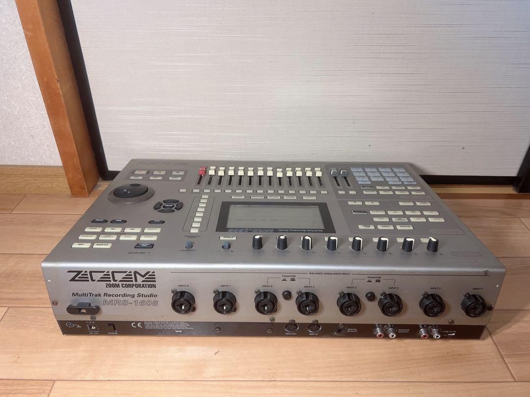 ジャンク MRS-1608 ZOOM ミキサー Zoom MRS 1608 16-Track / Multi Track Digital Recording