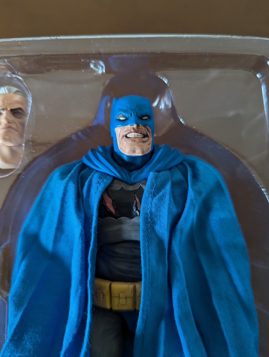 アメコミ MAFEX No.119 BATMAN b MAFEX No. 119 Batman: The Dark Knight Returns Triumphant