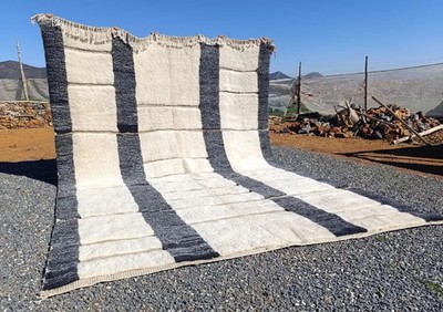 New Design Color Black White Moroccan Berber Beni Ourain Wool Handmade Carpet Ru