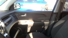 Sportage 2007 Front Door Trim Panel 32456326 Sportage 2007 Front Door Trim Panel 32456326
