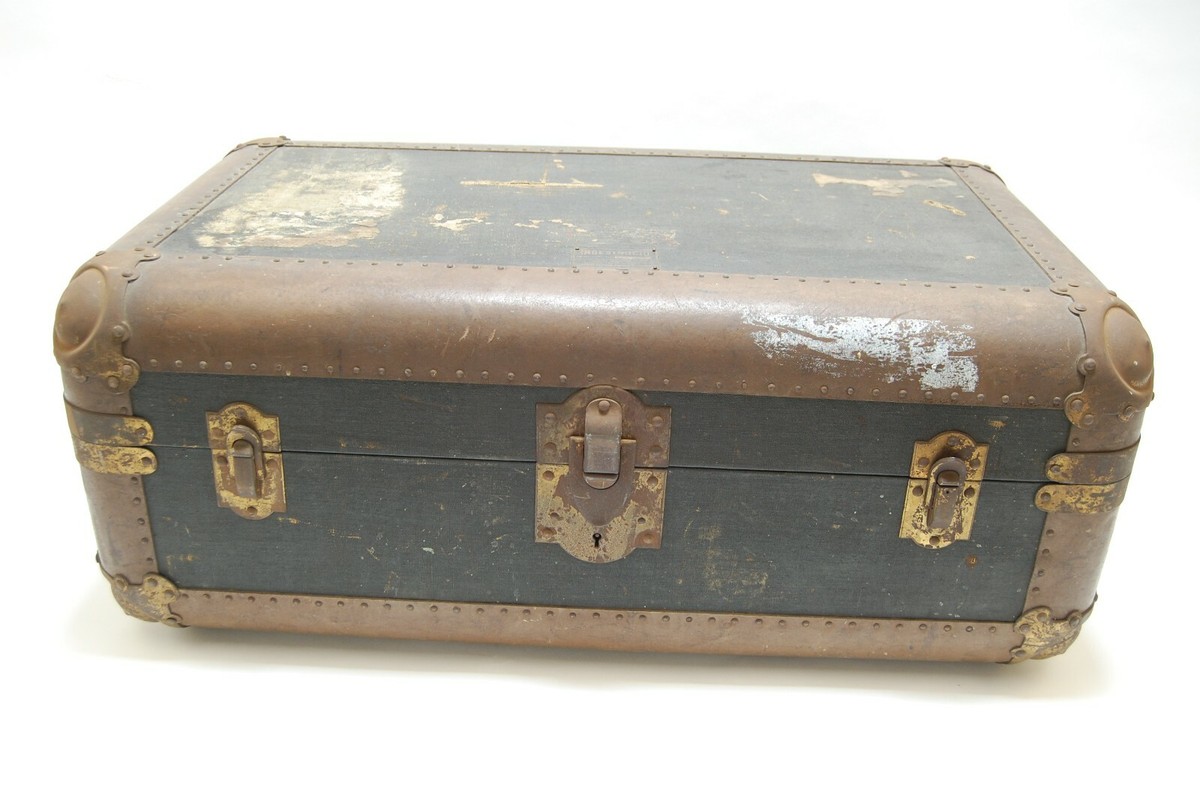 Rare Vintage 1930's Indestructo Steamer Travel Trunk w Rare Vintage 1930's Indestructo Steamer Travel Trunk w