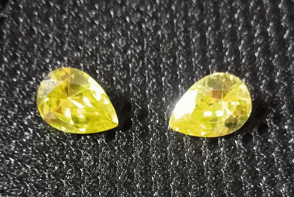 34.70 CT Good Looking Pear  Cut Lemon Green Zircon A+++ Loose Gemstone 2 Pcs - Image 3 of 4
