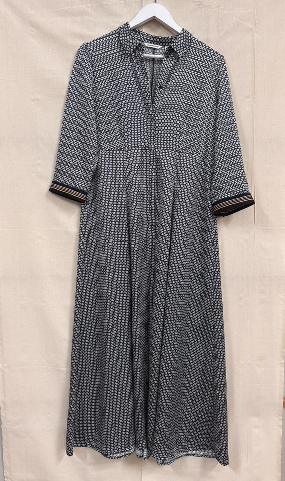 Country Road Geo Print Maxi Shirt Dress Size 12 Black White Button Front