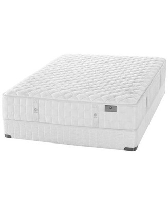 Kluft Royal Sovereign Duke Firm Queen/ Full
