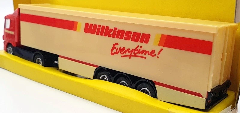 Corgi 1/64 Scale Model Truck TY86613 - Scania Container Wilkinson - Cream - Image 2 of 4