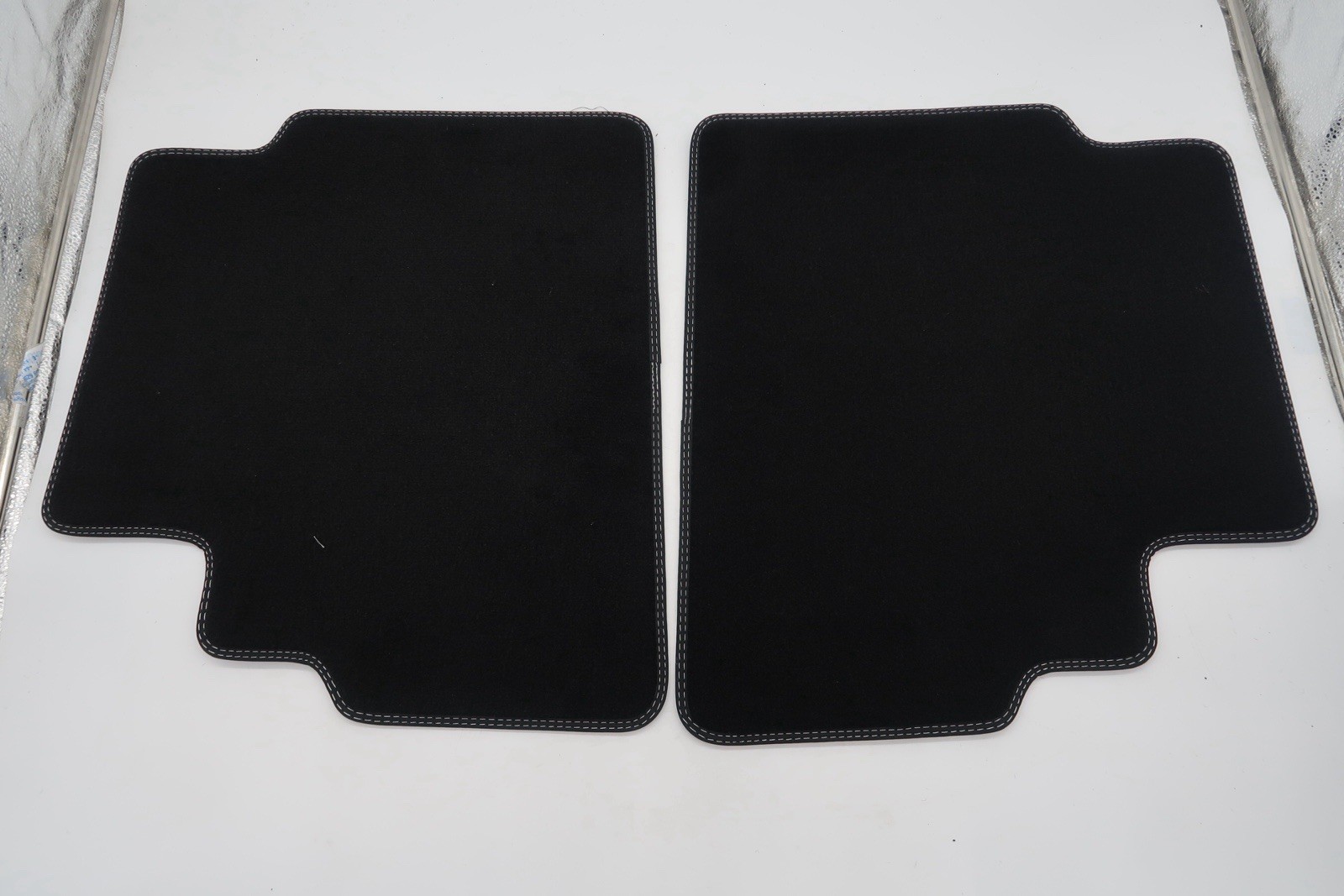 Genuine Hyundai Kona Carpet Mats PREMIUM VELOUR 2023 Onwards image 7