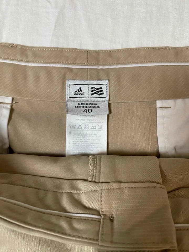 Adidas ClimaLite Men's Performance Golf Chino Shorts Size 40 (1173) - Image 3 of 4