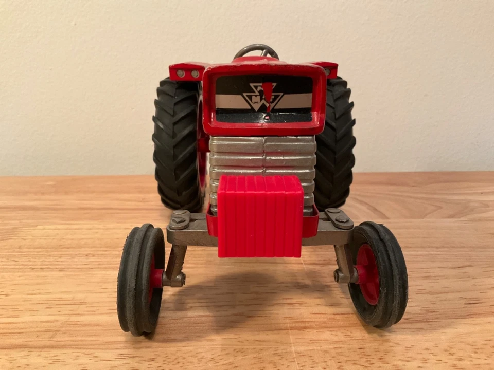 Vintage Ertl Massey Ferguson 175 Diesel 1/16 Tractor In Great Condition 1960’s. - Image 4 of 4