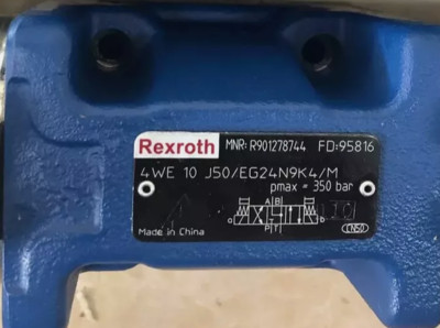 NEW REXROTH 4WE10J50/EG24N9K4/M R901278744 Directional Valve