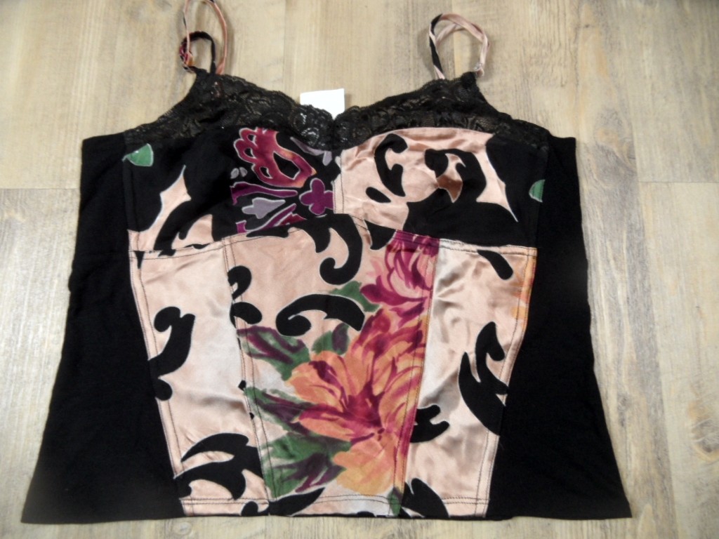 ELEGANCE Fashio chices Top mit Spitze Gr. 38  TOP ZT118