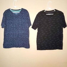 Old Navy Boys Blue Waves Black Gray Shark Short Sleeve T-shirts Size Medium 8
