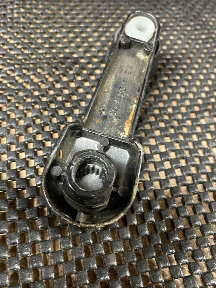 Manija enrolladora ventana puerta Ferrari F40 #61613300 NLA Foto 2 de 2