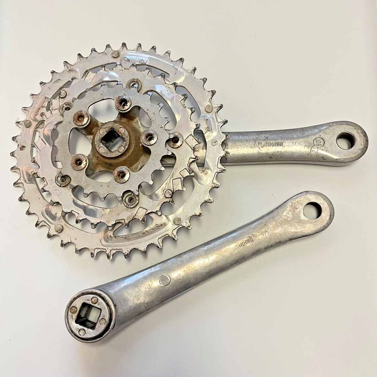 VINTAGE Girvin Sugino 175mm 42/32/22T TRIPLE CRANK SET MTB CSS III