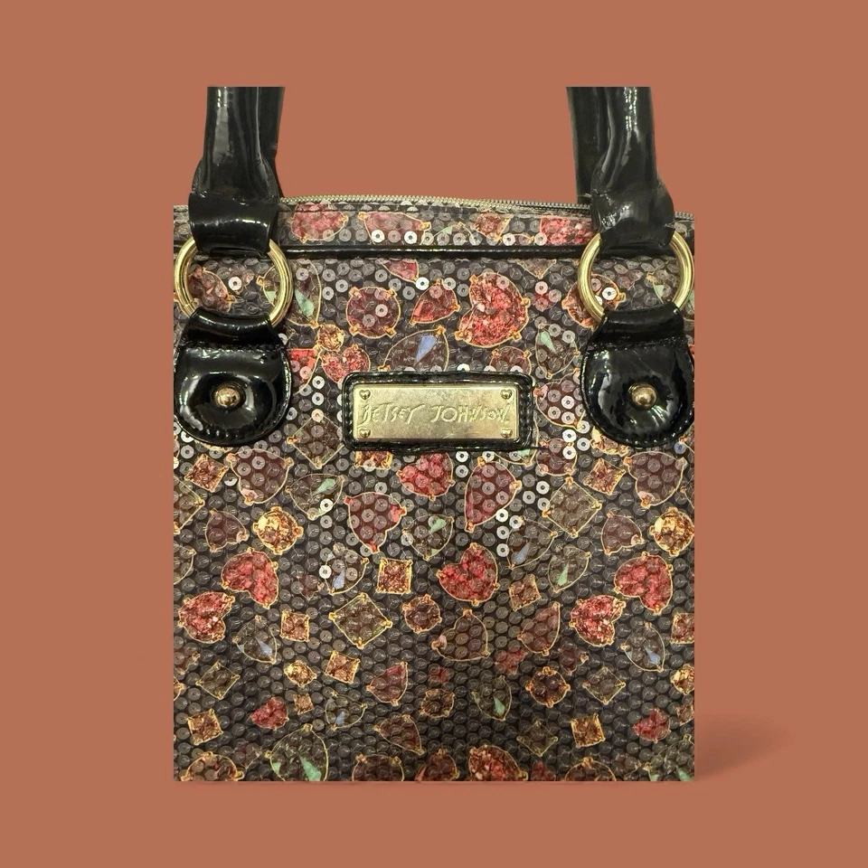 RARO Bolso para Laptop Betsey Johnson Acolchado con Lentejuelas Negro Patente Asas Foto 2 de 4