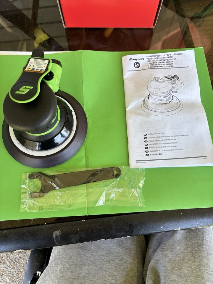 "Nueva lijadora orbital neumática Snap On PSO4625G de 6"" pulgadas con patrón de 3/16"" (rojo)" Foto 4 de 4
