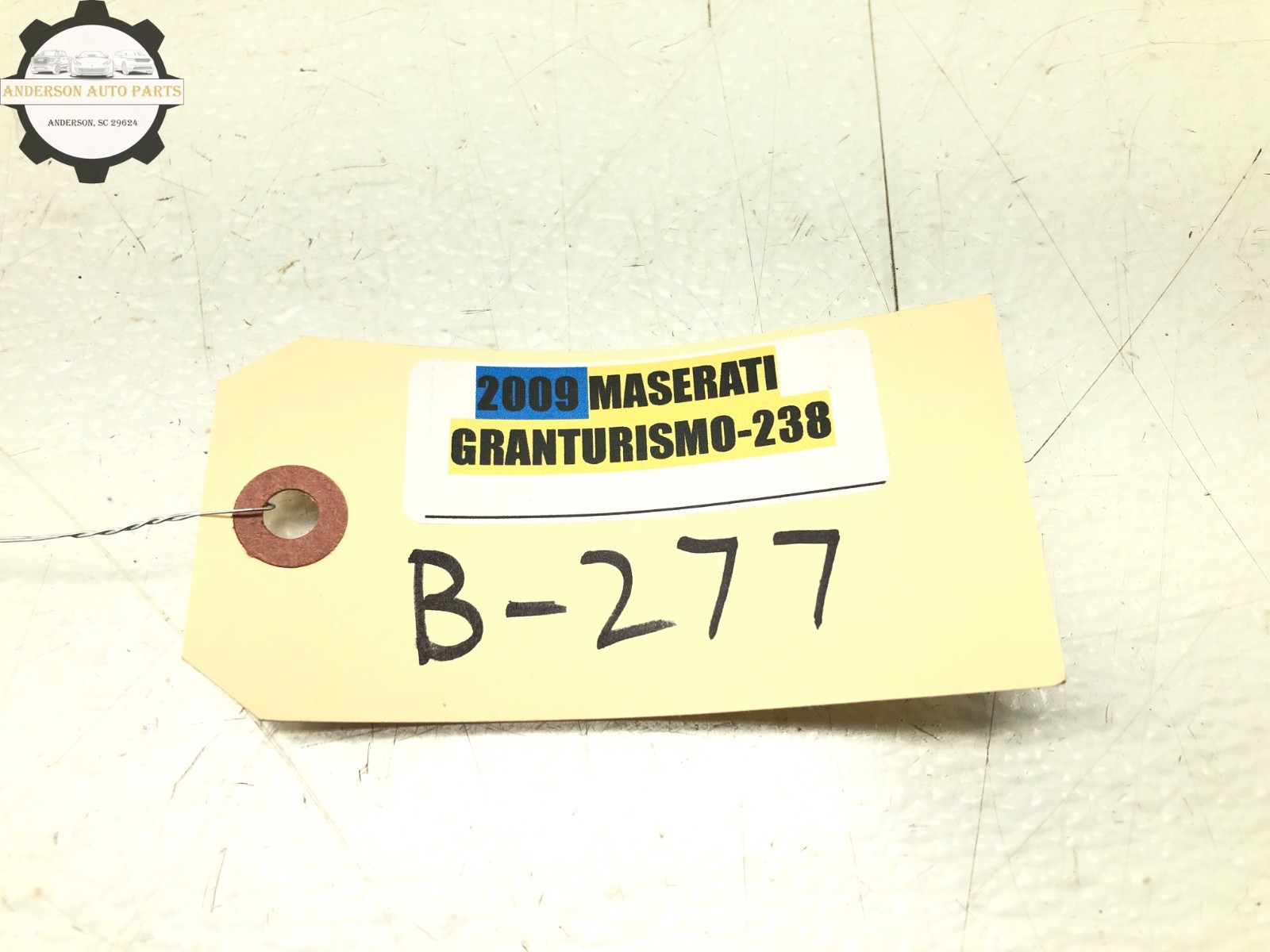 Maserati GranTurismo 2008-2018 Antenna amplifier
