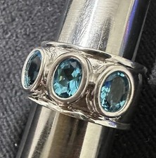 STERLING MODERNIST STYLE WIDE BAND W/3 OVAL BLUE CZ  s STATEMENT RING SIZE 6.5