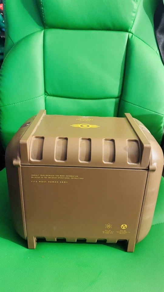 Bethesda Fallout 4 Pip-boy 3000 Mk IV Collector Edition Game Included Xbox one - Image 4 of 4