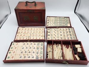 Ancien Coffret Mah Jong En Bois – Os Et Carreaux Bambou – 1923