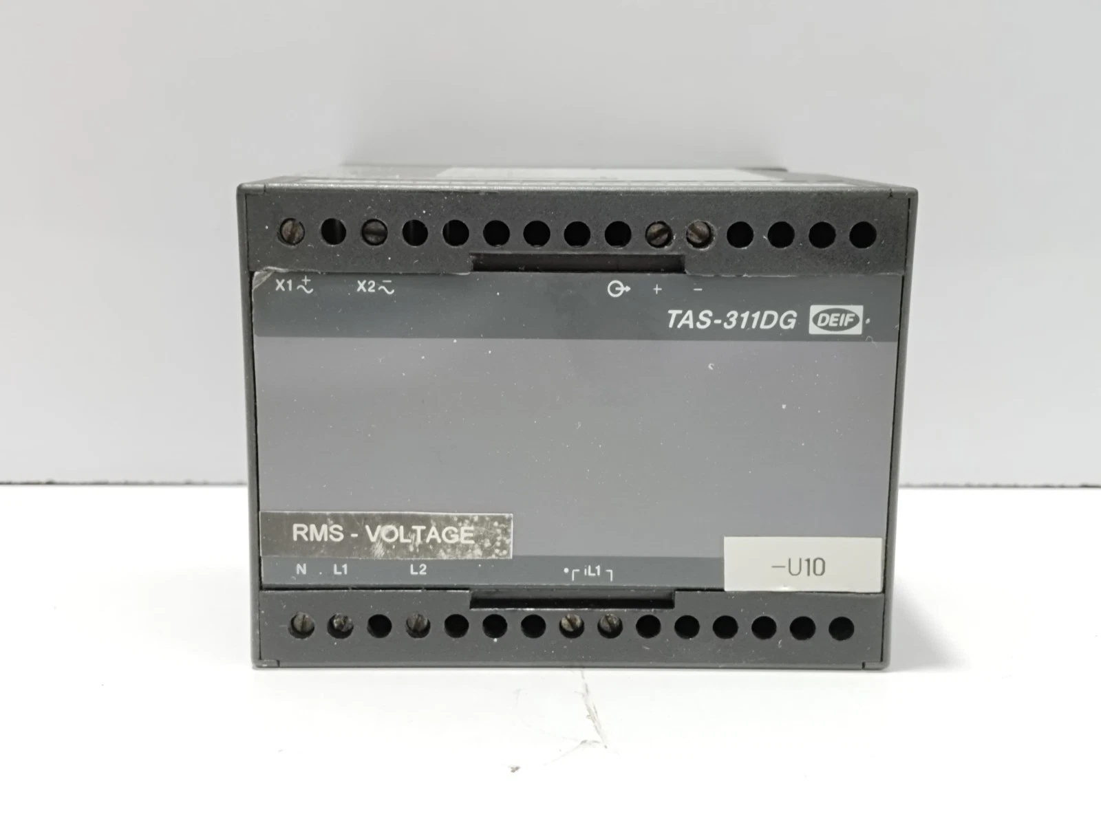 SELECTABLE CONVERTER AUX SUPPLY: FROM 57 TO 690 V AC