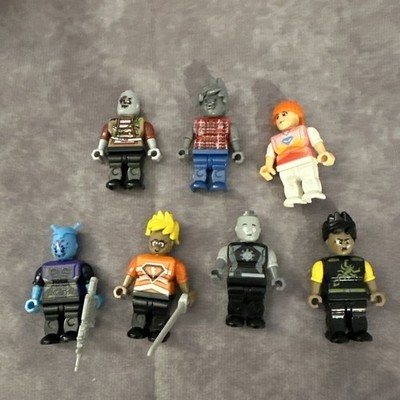 Lot of 7 Lego mini figures Plus A Duck Family See Pics