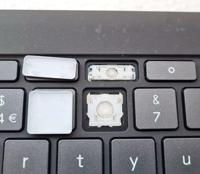 Lenovo Ideapad 5 Chrome 14ITL6 14M836 13ITL6 UK Keyboard One Key Only TYPE 2 GRY