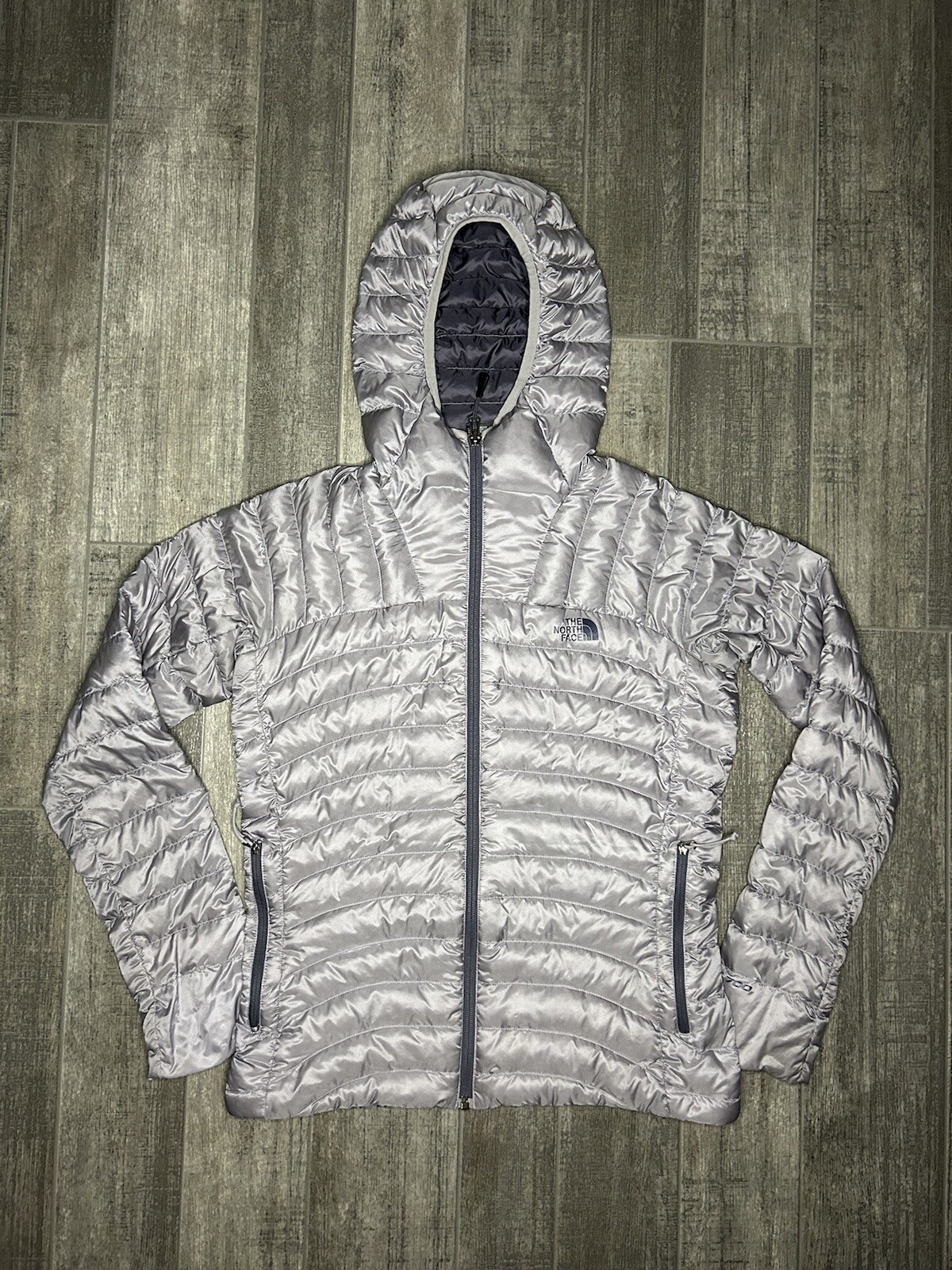 The North Face Womens 700 Puffer Jacket with Gray Goose Down and Pertex Quantum Hood in Size S