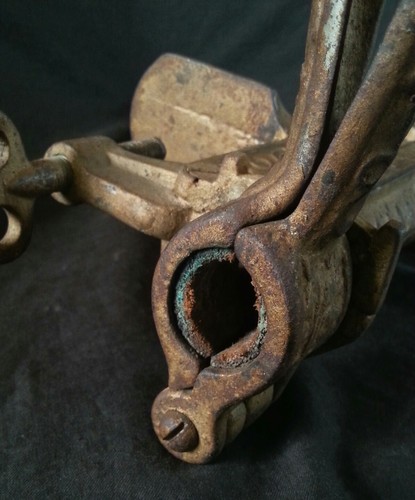 Antique cast iron ornate Champion Corkscrew/Wine Bottle Opener, 1897 - Picture 6 of 12