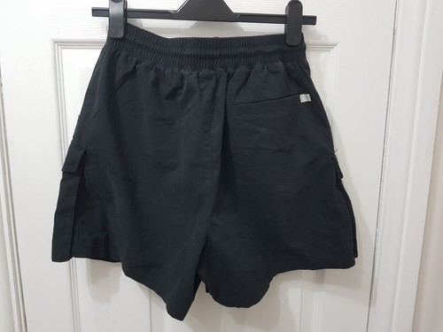 Urban Outfitters pantaloncini neri con tasche taglia S - Foto 2 di 3