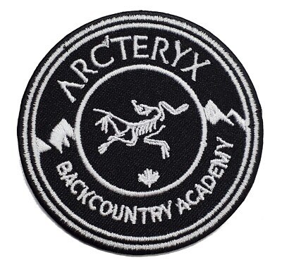 ARC'TERYX ロゴ ベルクロパッチ ARC'TERYX 法執行機関ロゴパッチ 黒・黄色 ベルクロワッペン - メルカリ