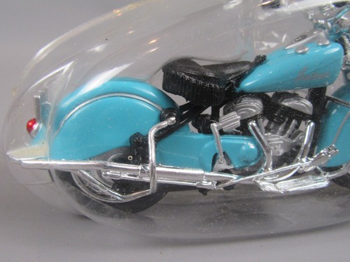 B710 Maisto China Indian Chief Roadmaster Moto Turquoise 1:18 New Sub Blister - Picture 3 of 16