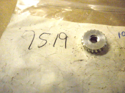 ナッツ5点 NOS OEM Genuine Harley Davidson Motorcycle Nut P/N 7519 NEW Pair