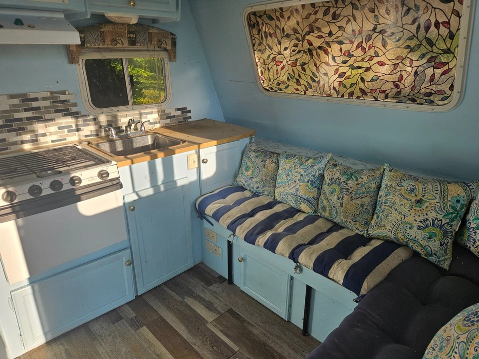 FOR SALE – 2006 Jay Feather 165 Trailer – 16 ft – Sold As Is - Image 3 of 4