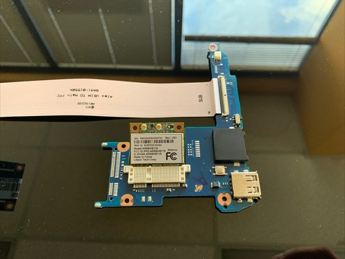 Placa madre genuina Samsung Chromebook XE500C21 + CPU BA92-09334a y SSD y Wifi - Imagen 3 de 3
