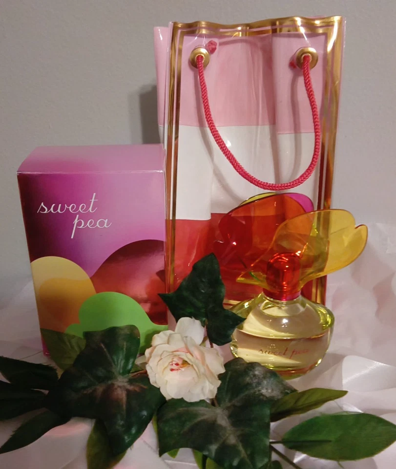 Rare Bath & Body Works Sweet Pea 2.5 oz eau de parfum retired Gift bag - Image 3 of 4