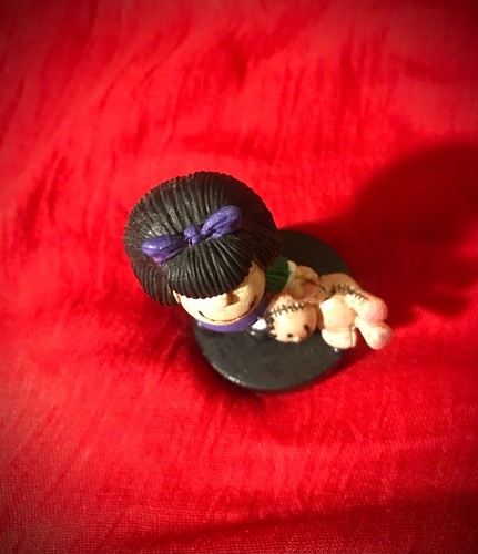 MAFALDA WITH DOLL Hand-painted art miniature from QUINO ´S COMIC ARGENTINA ART - Picture 7 of 24