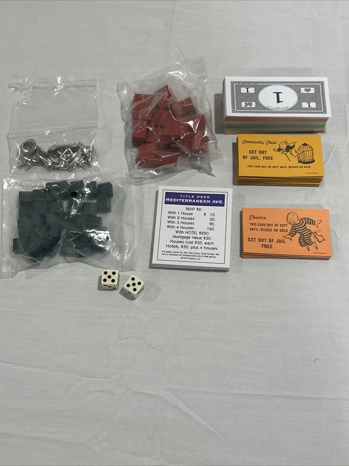 2006 MONOPOLY Game Collection Book Shelf Edition Hasbro New - Image 4 of 4