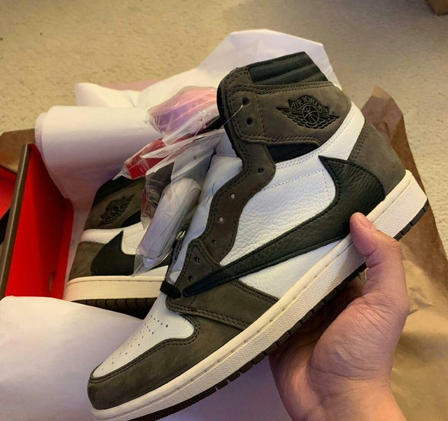 Jordan 1 Retro High OG x Travis Scott 