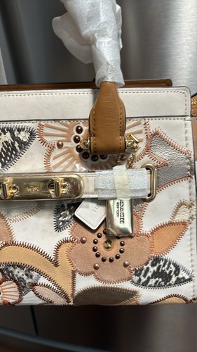 Coach Swagger 27 Small Satchel with Patchwork Tea Rose Floral Applique Beige - Picture 8 of 15