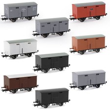 Evemodel Model Trains HO Gauge 1:87 20ft Box Car Wagon 20' Railway Boxcars C8728