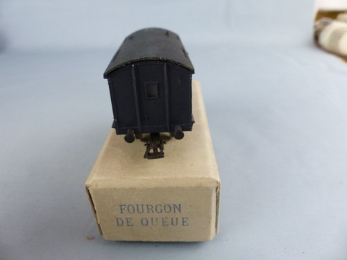 SMCF Ho wagon FOURGON DE QUEUE , tout métal avec boite d'origine , très bon état - Picture 2 of 5