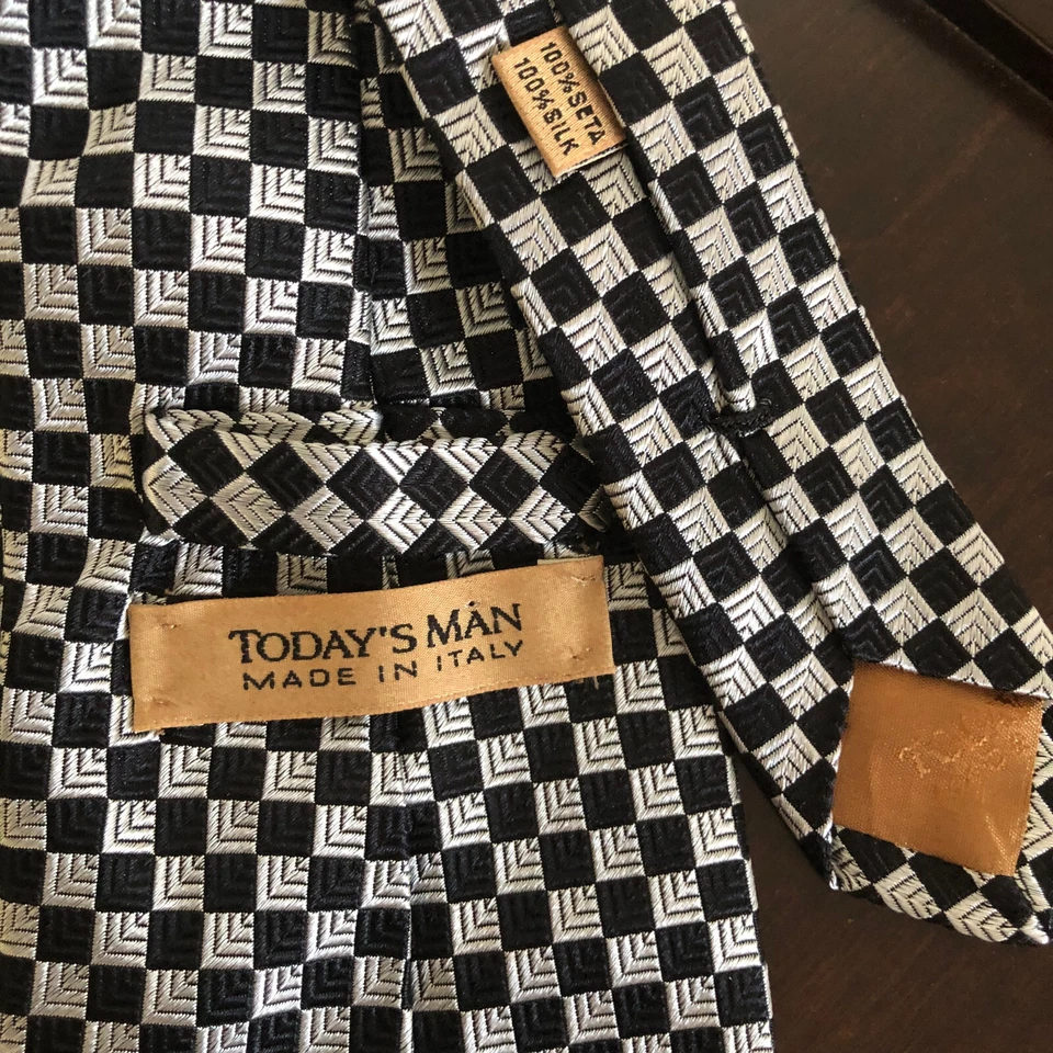 Corbata 100% Seda Italiana Hombre de Hoy Tejida Negro Blanco Cuadrada Geométrica 3.75" x 59" Foto 2 de 4