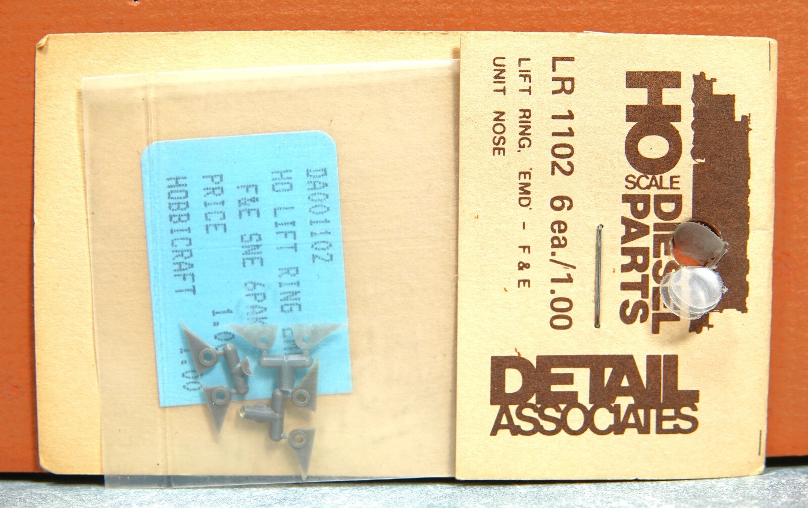 DETAIL ASSOCIATES HO SCALE LIFT RING EMD -  F & E UNIT NOSE # LR 1102