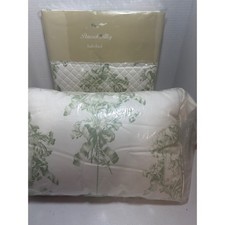 Peacock Alley Babybed Crib Coverlet w/ Matching Decorative Pillow Green Floral