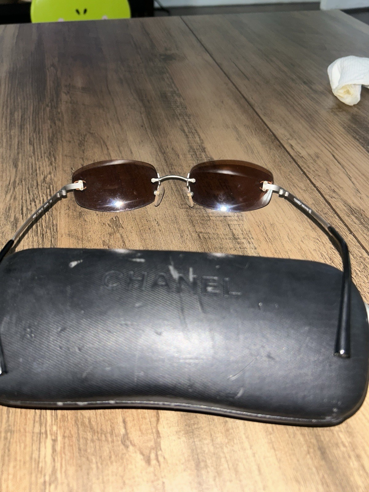 CHANEL & Gucci rimless rectangular sunglasses - image 3