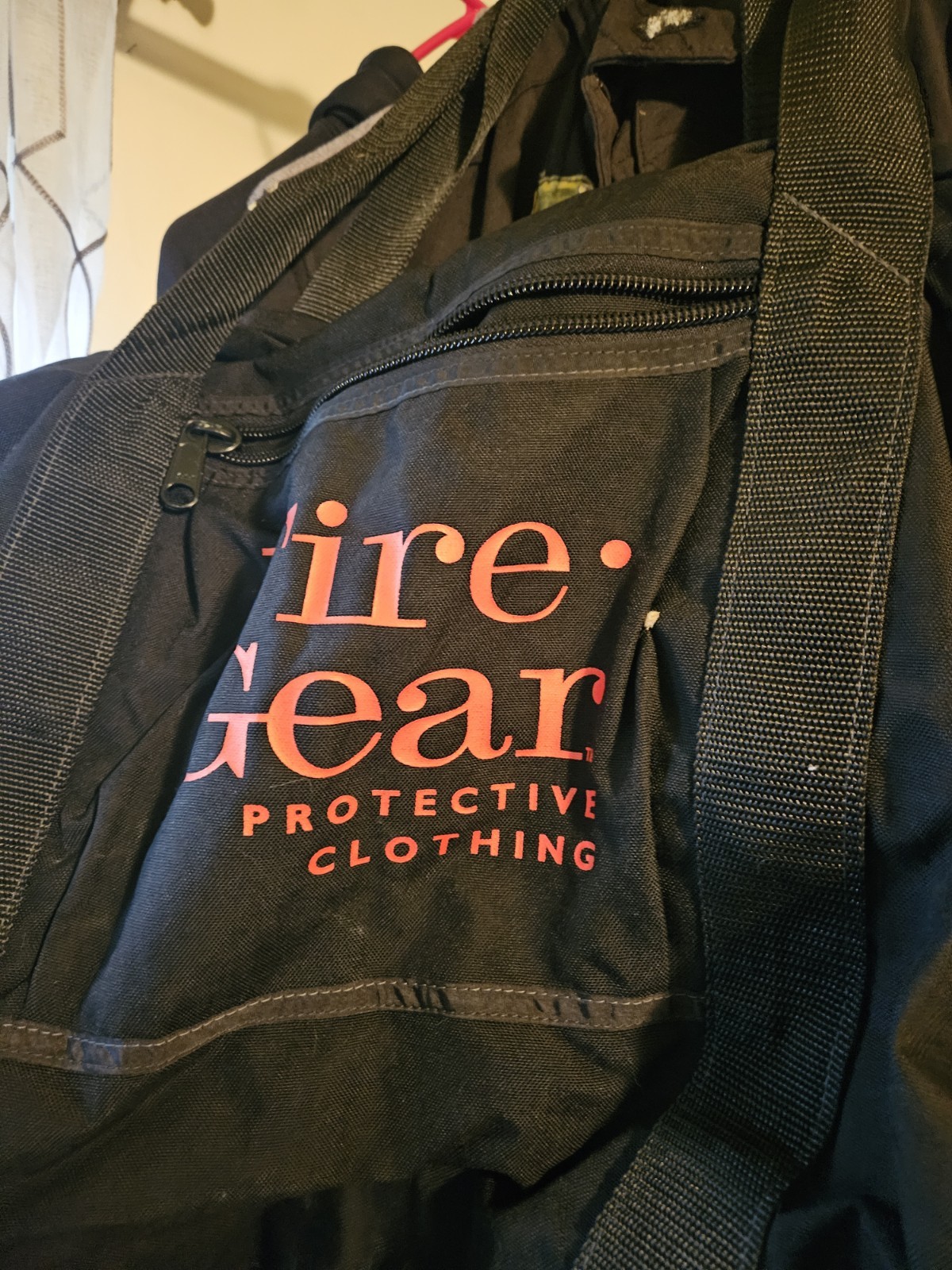 Firefighter Turnout Gear With Fire Shelter, Boots, Gloves Flashmask, Helmet, Bag