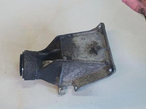 BMW X3 E83 Lagerhalterung für Halbachsfederung 31503448546 2.00 Diesel 31756556