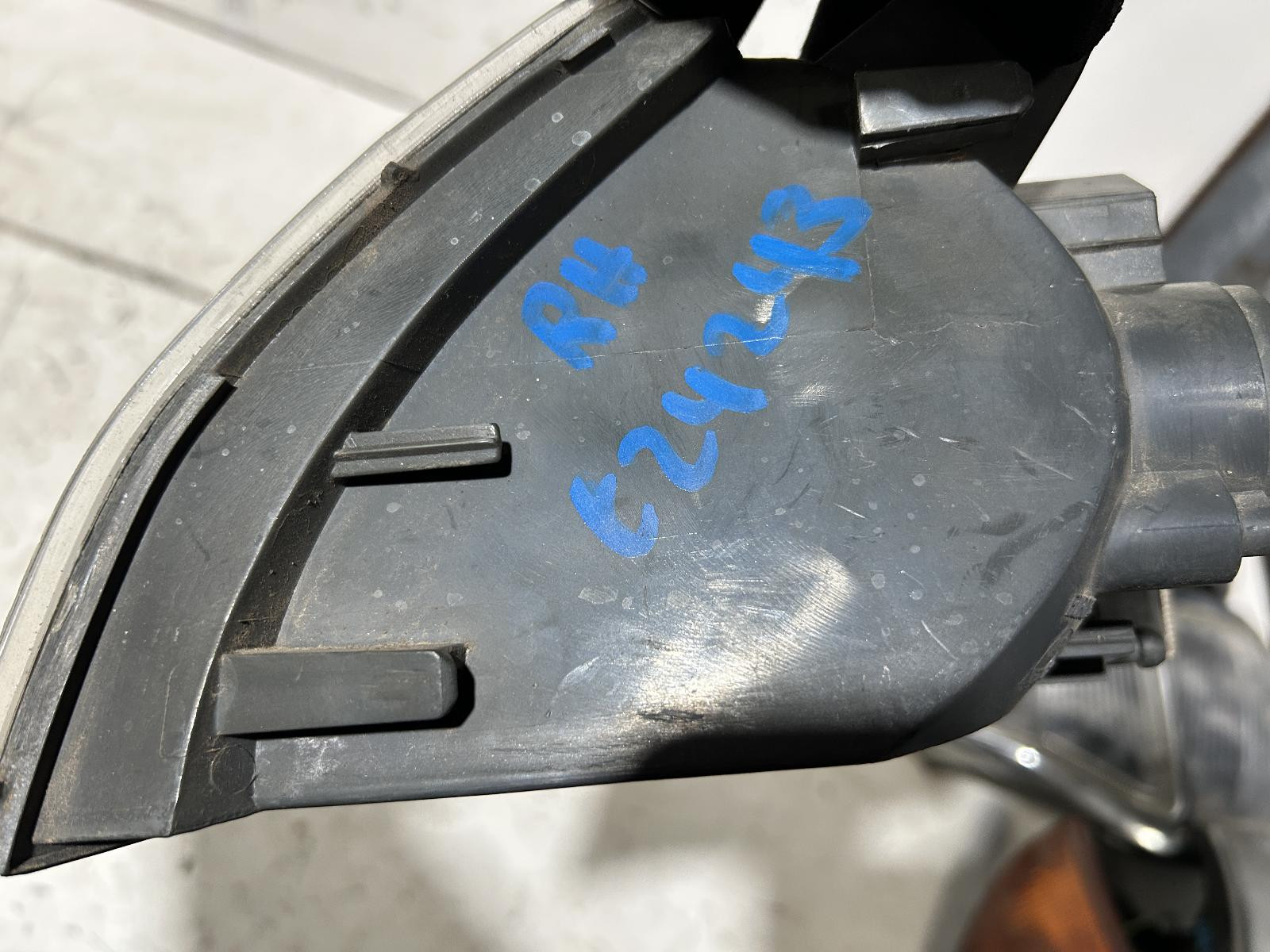 Ford Laser Right Corner Light KQ 02/1999-09/2002 - thumbnail 3